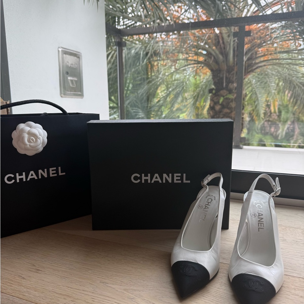 CHANEL Women's Black and White Slingback Heels 37